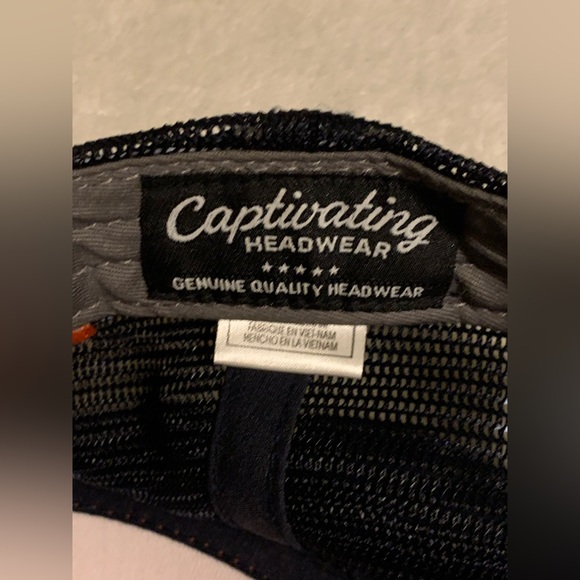 University of Virginia Cavaliers hat - Picture 6 of 7